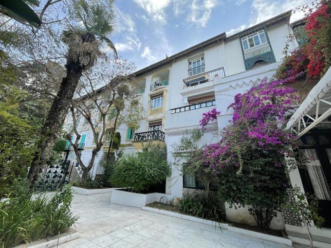 Hotel El Djazair El Mouradia Exterior photo